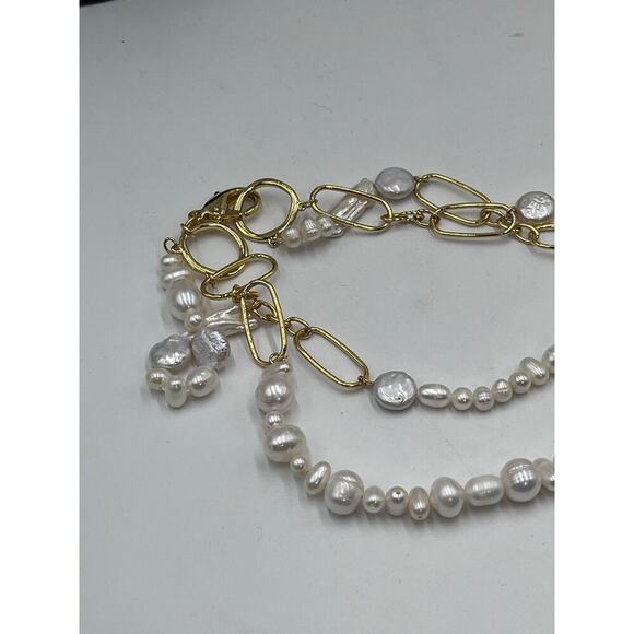 Mignonne Gavigan Gold and White Pearl Necklace - Picture 8 of 10